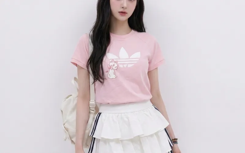 아디다스 디즈니 마리캣 프릴 스커트 실사용 모습